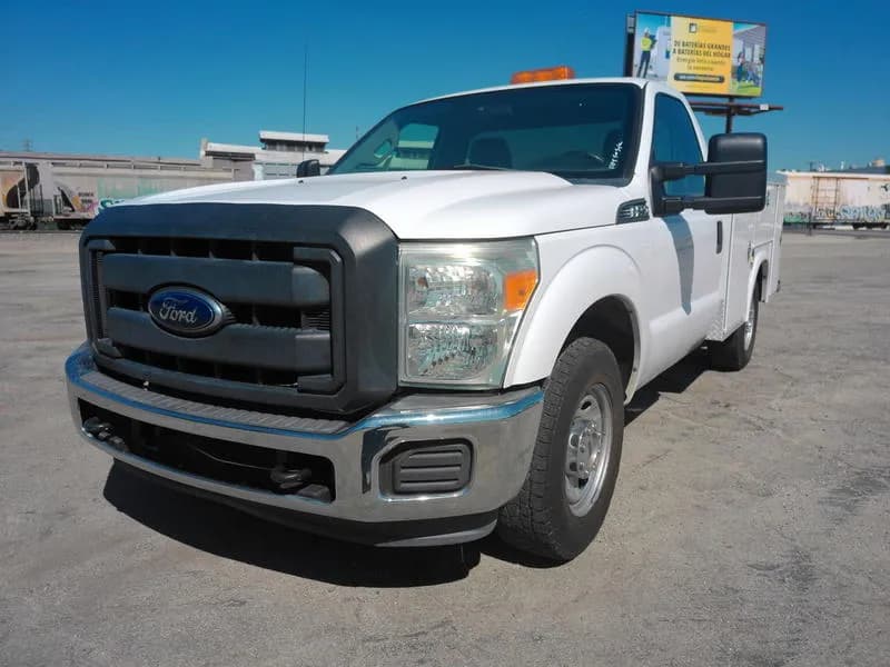 2015 Ford F250 - Bucket