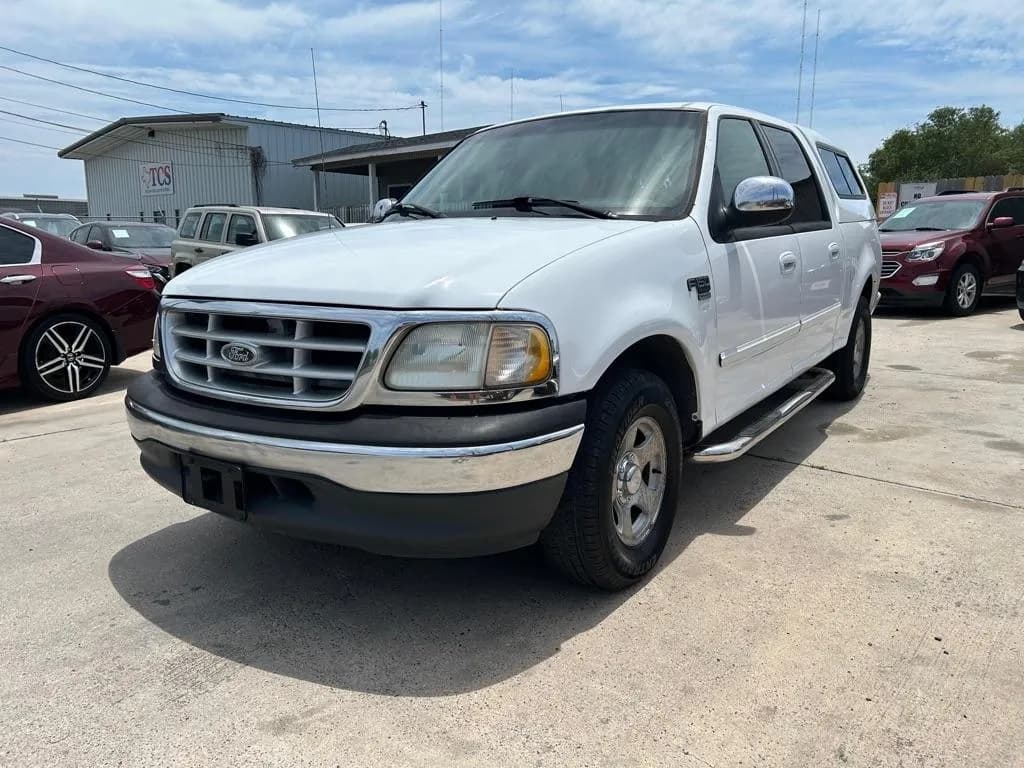 2001 Ford F-150 XLT SuperCrew - Pickup