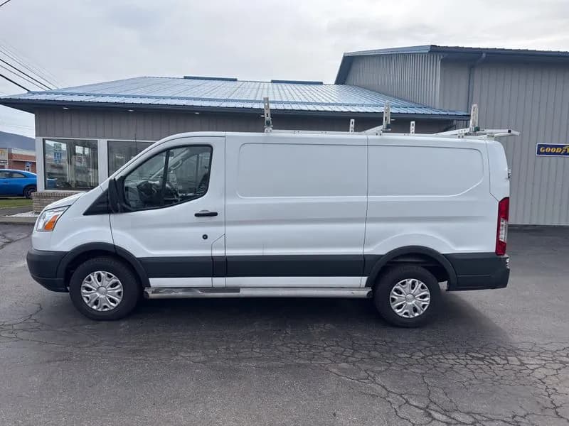 2017 Ford Transit-250 - Vans