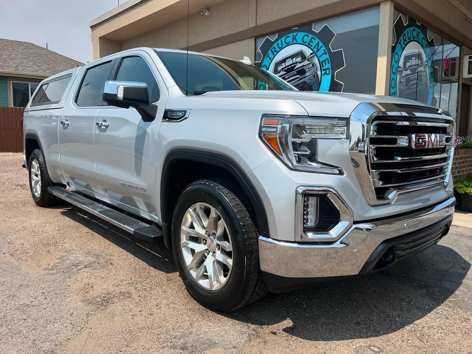 2019 GMC Sierra 1500 SLT - Pickup