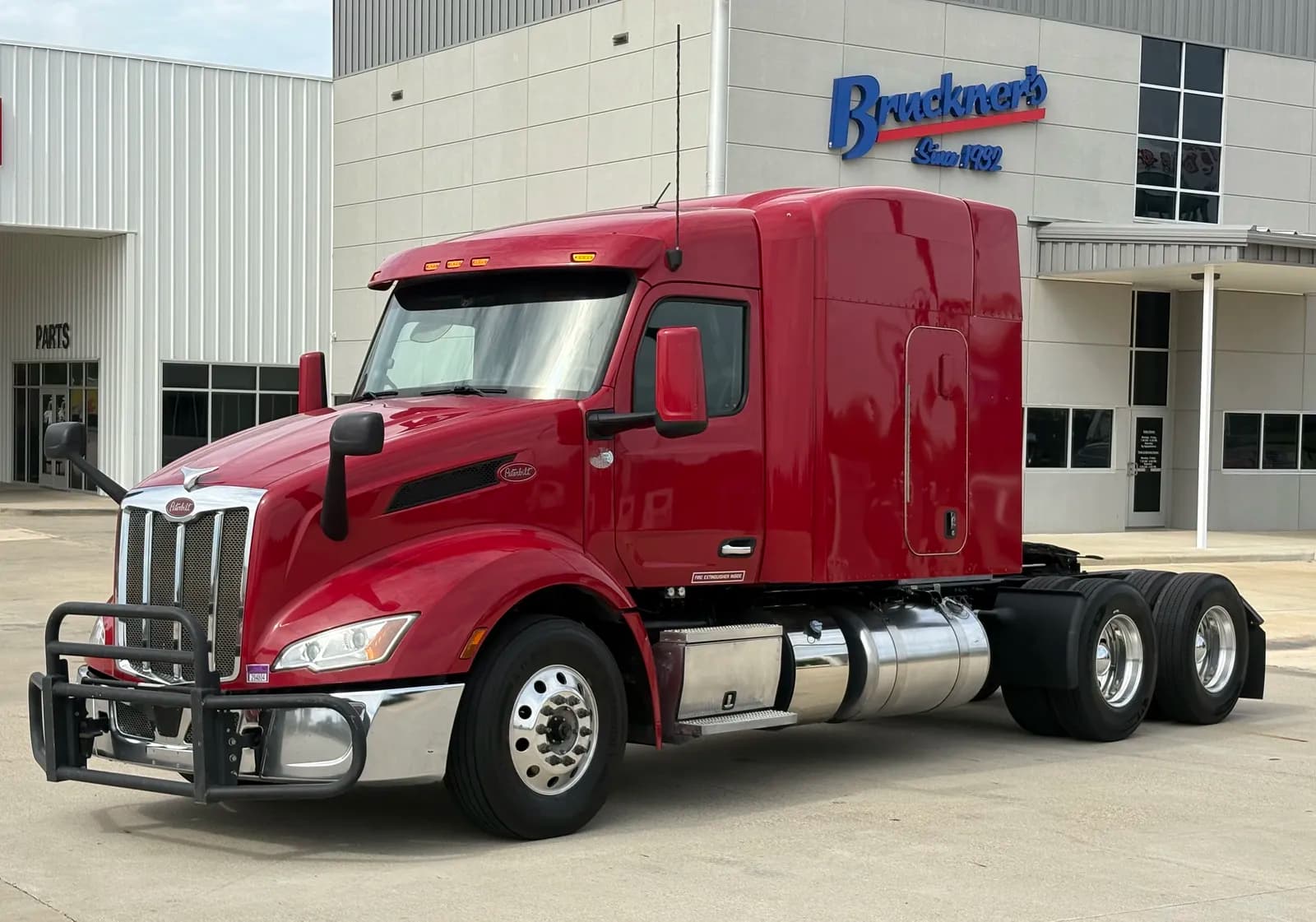 2023 Peterbilt 579 - - Sleeper