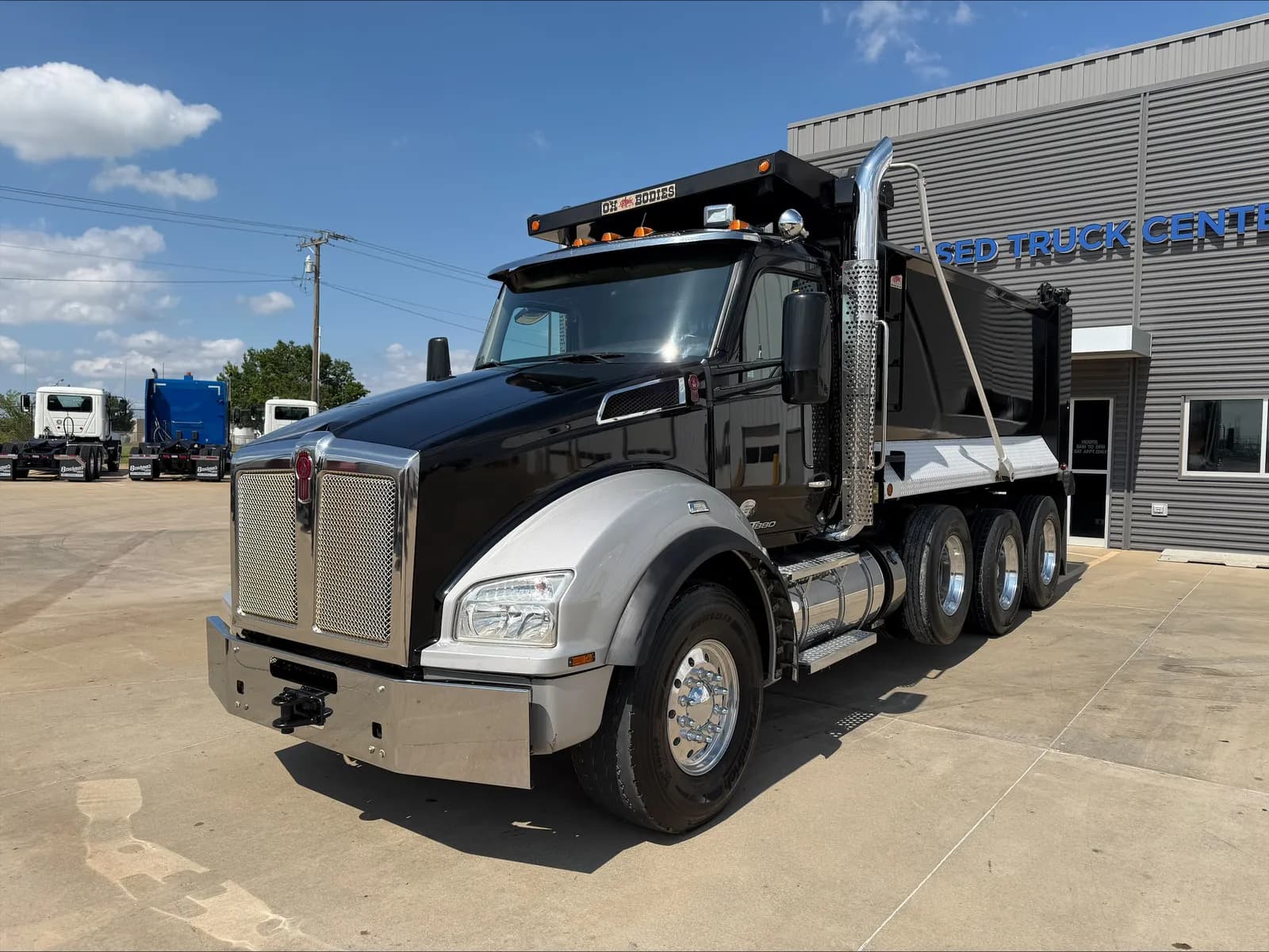 2020 Kenworth T880 - - Dump