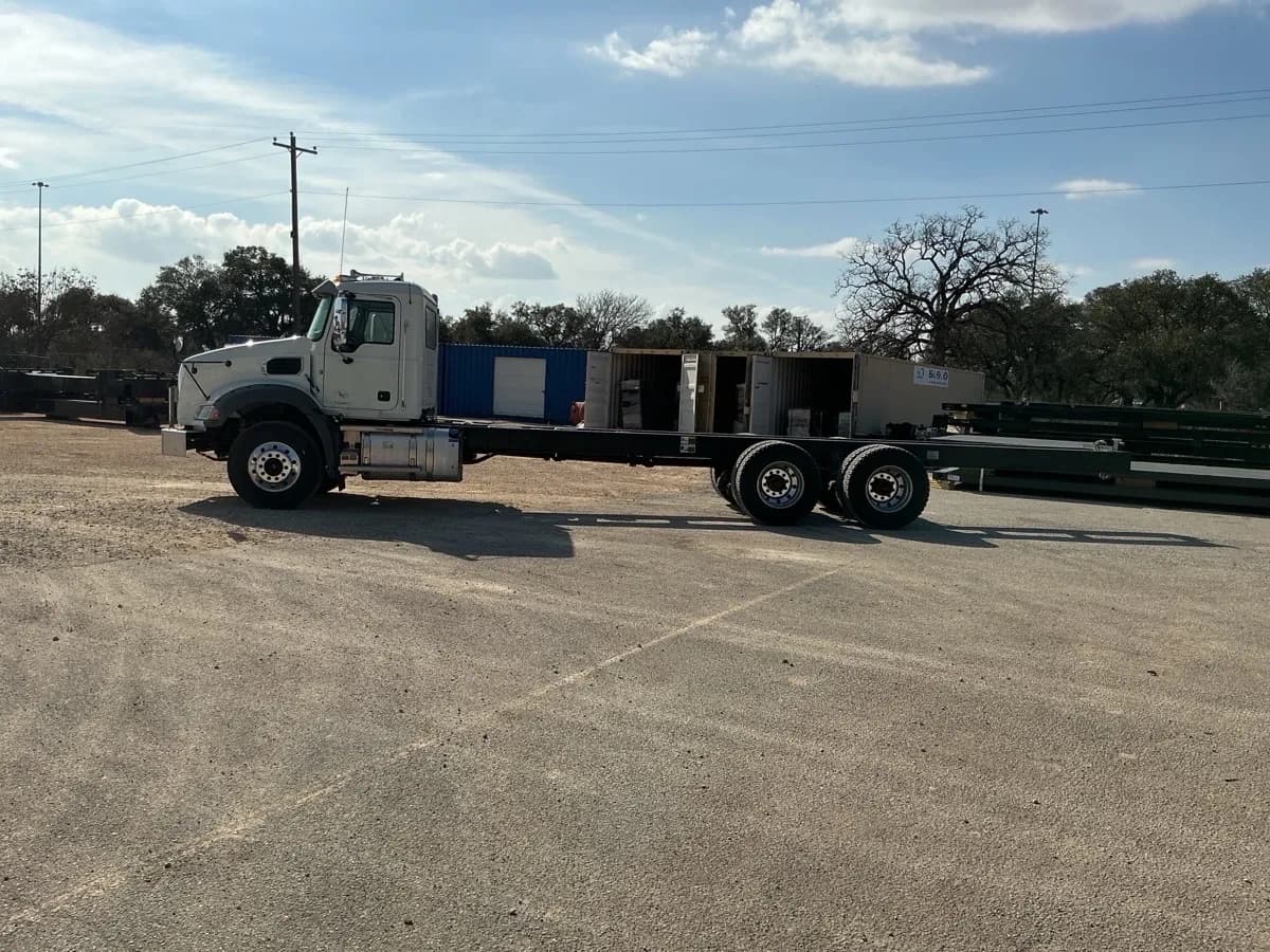 2026 Mack GR64B - Crane
