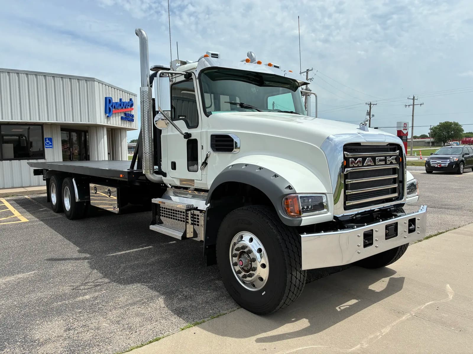 2026 Mack GR64F - Tow