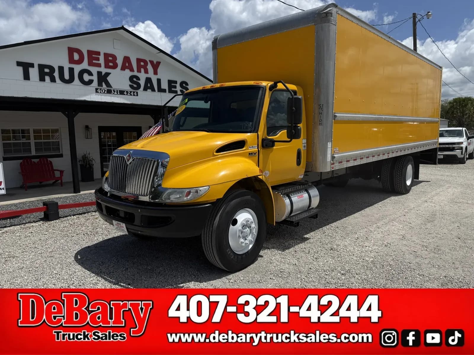 2021 International MV607 - Box