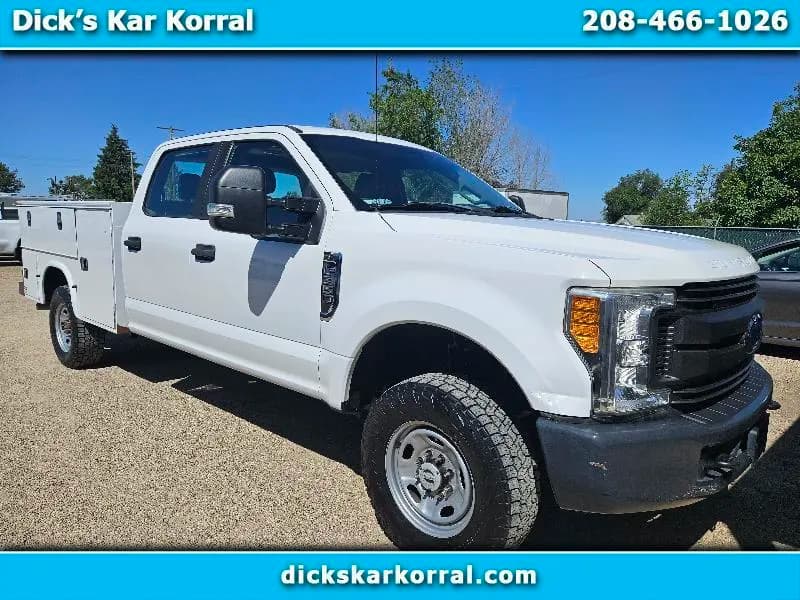 2017 Ford F-350 SD XL Crew Cab Long Bed - Pickup