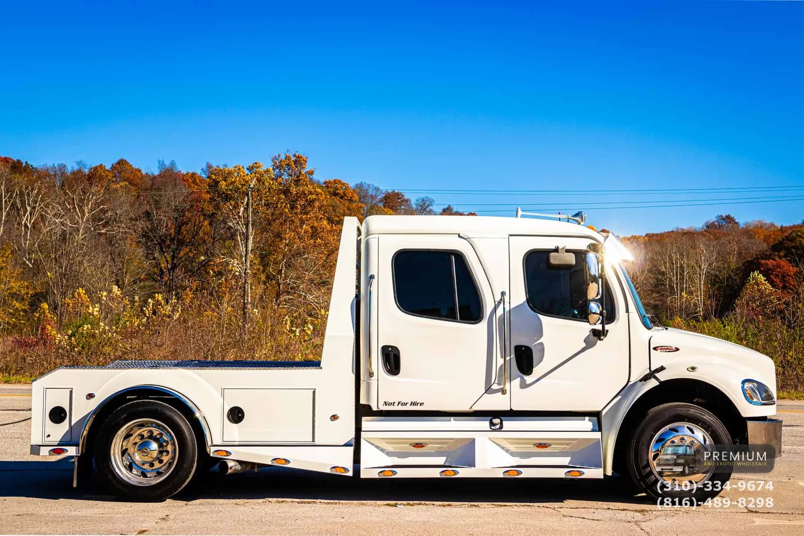 2004 Freightliner M2-106 Cat Sportchassis - Pickup