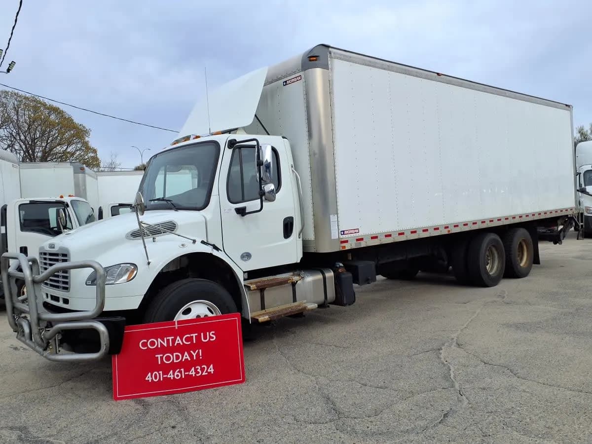 2020 Freightliner M2 106 - Box