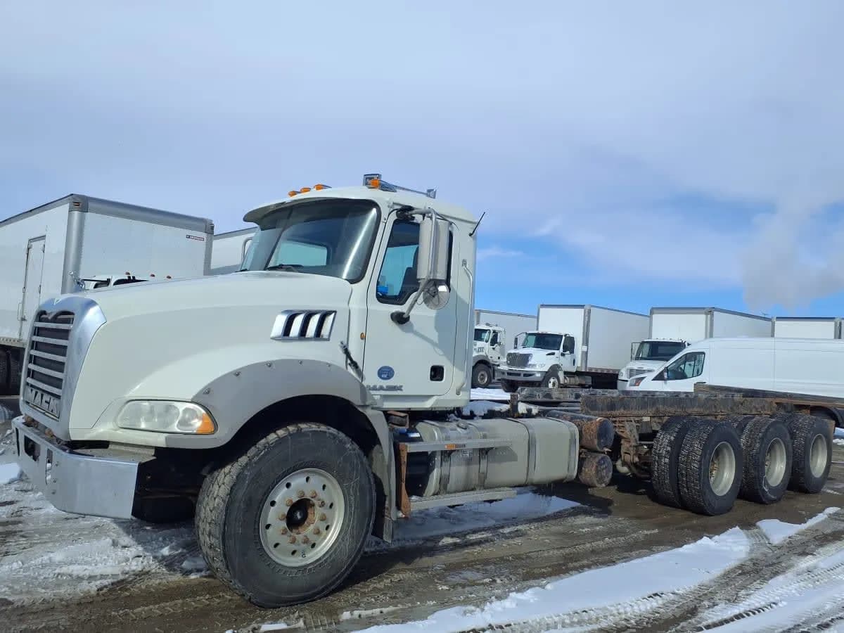 2014 Mack Trucks GU 800 - Chassis