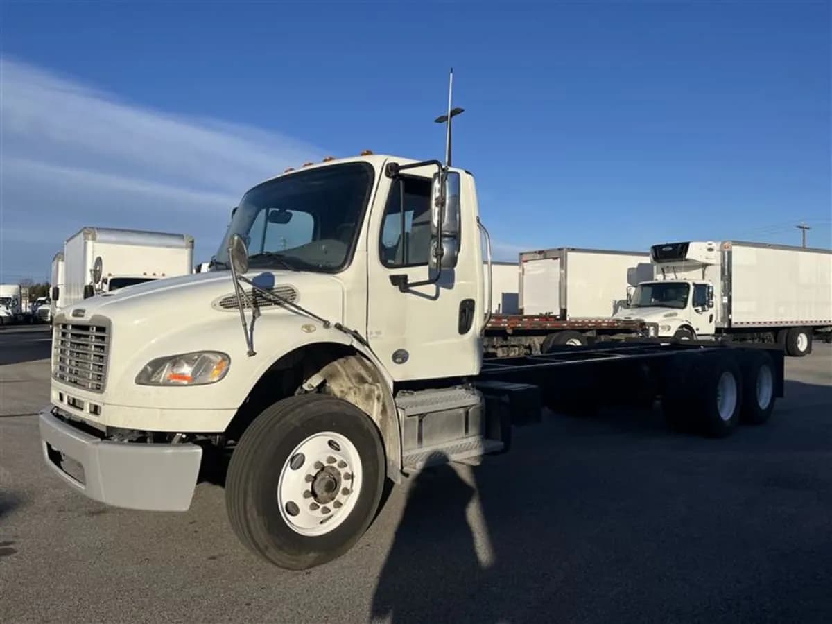 2019 Navistar International 4300 SBA - Chassis