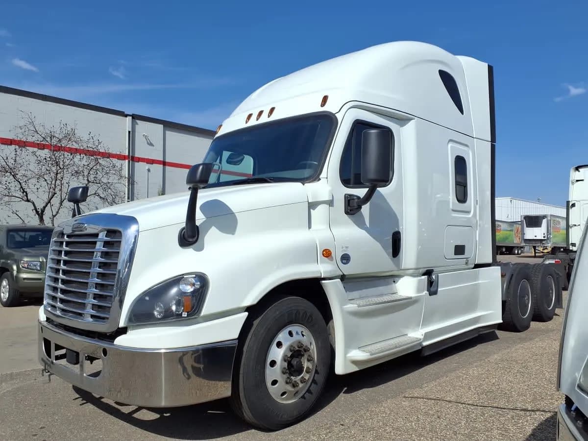 2019 Freightliner Cascadia - Sleeper