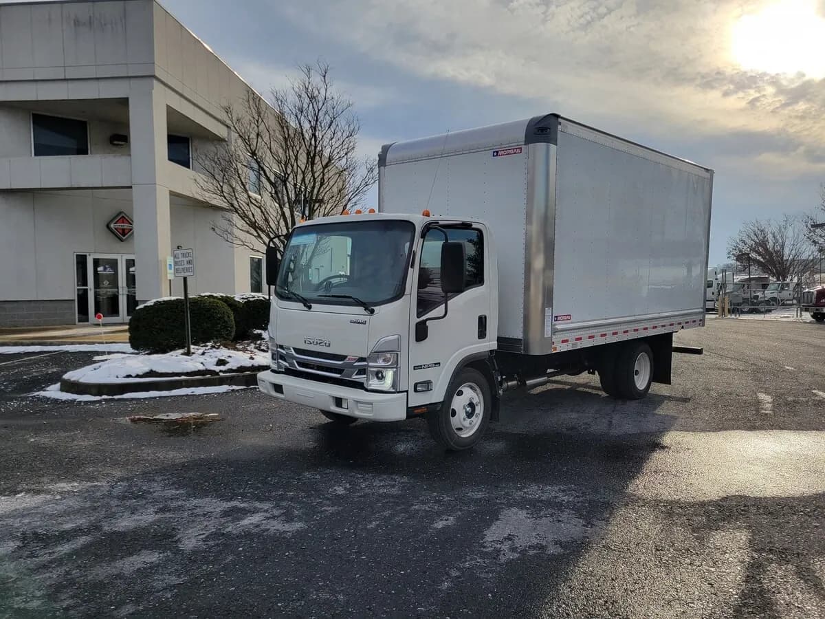 2025 Isuzu NPR HD