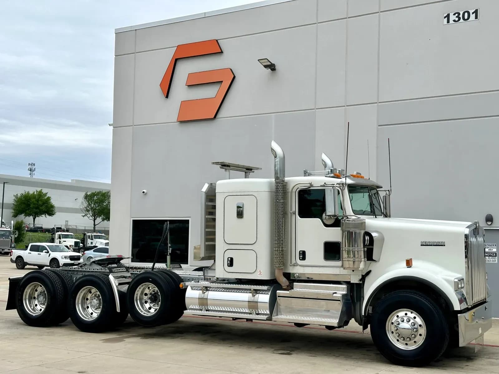 2022 Kenworth W900 - Sleeper