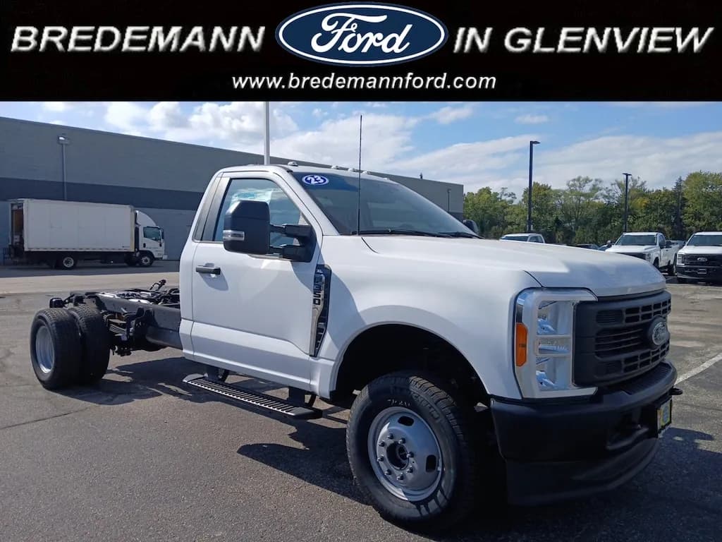 2023 Ford F-350 Chassis - Pickup