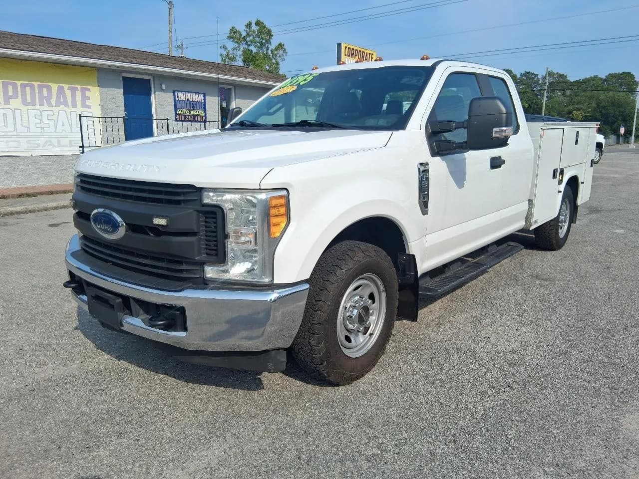 2017 Ford F-350 SD XL SuperCab Long Bed - Pickup