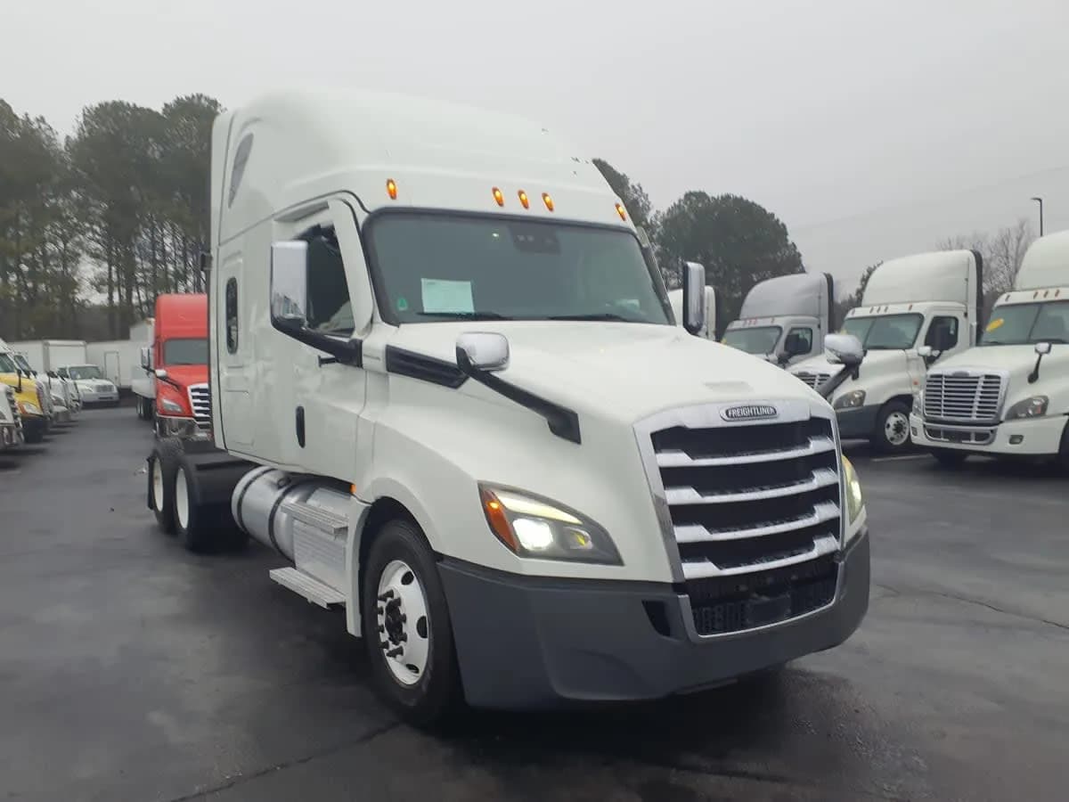 2022 Freightliner M2 106 - Refrigerated