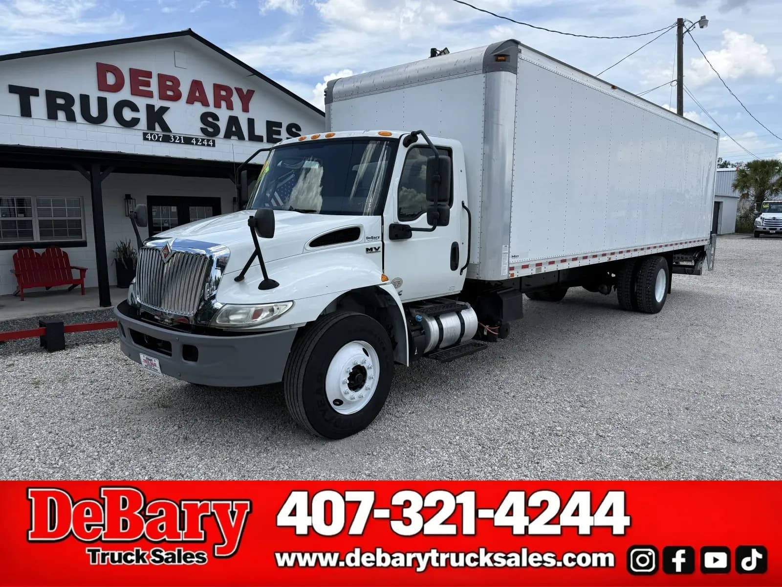 2020 International MV607 - Box