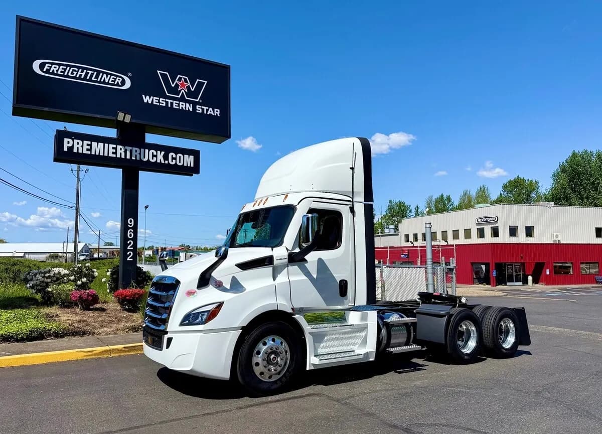2027 Freightliner Cascadia