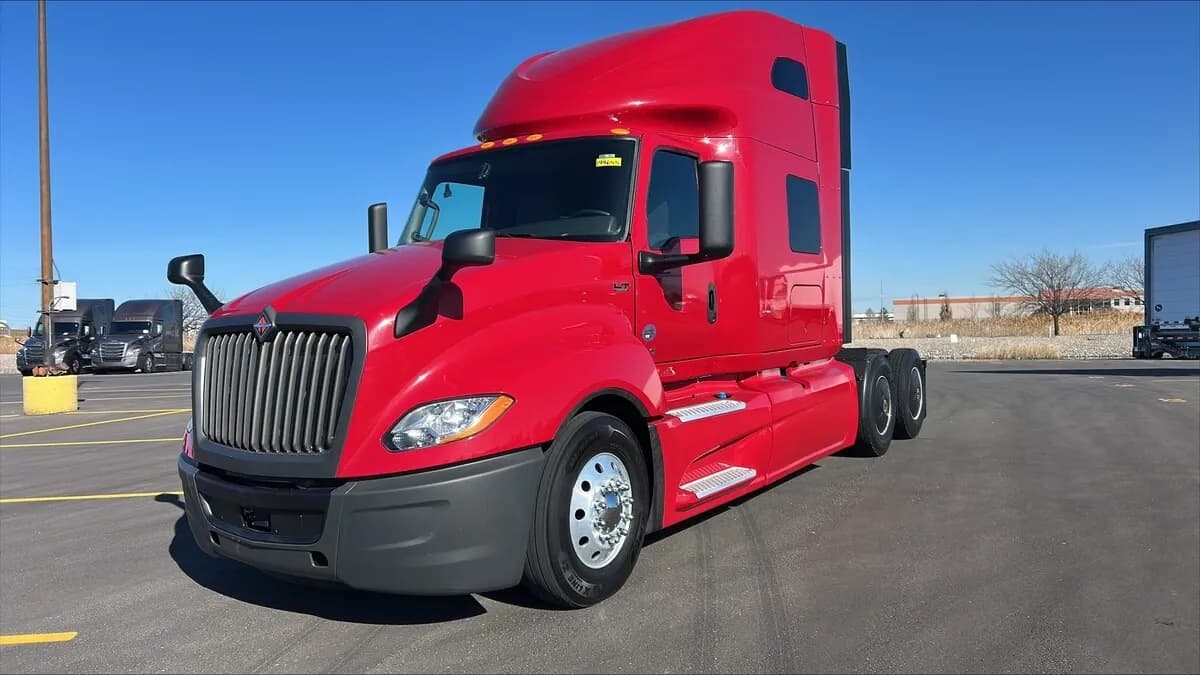 2022 International LT625