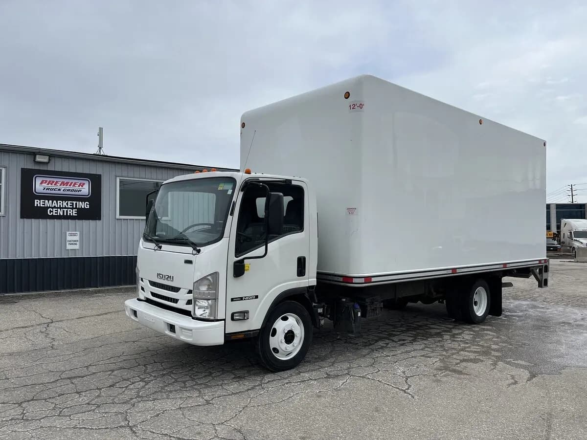 2022 Isuzu NRR