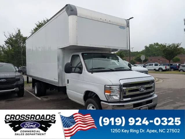 2027 Ford E-450 - Box