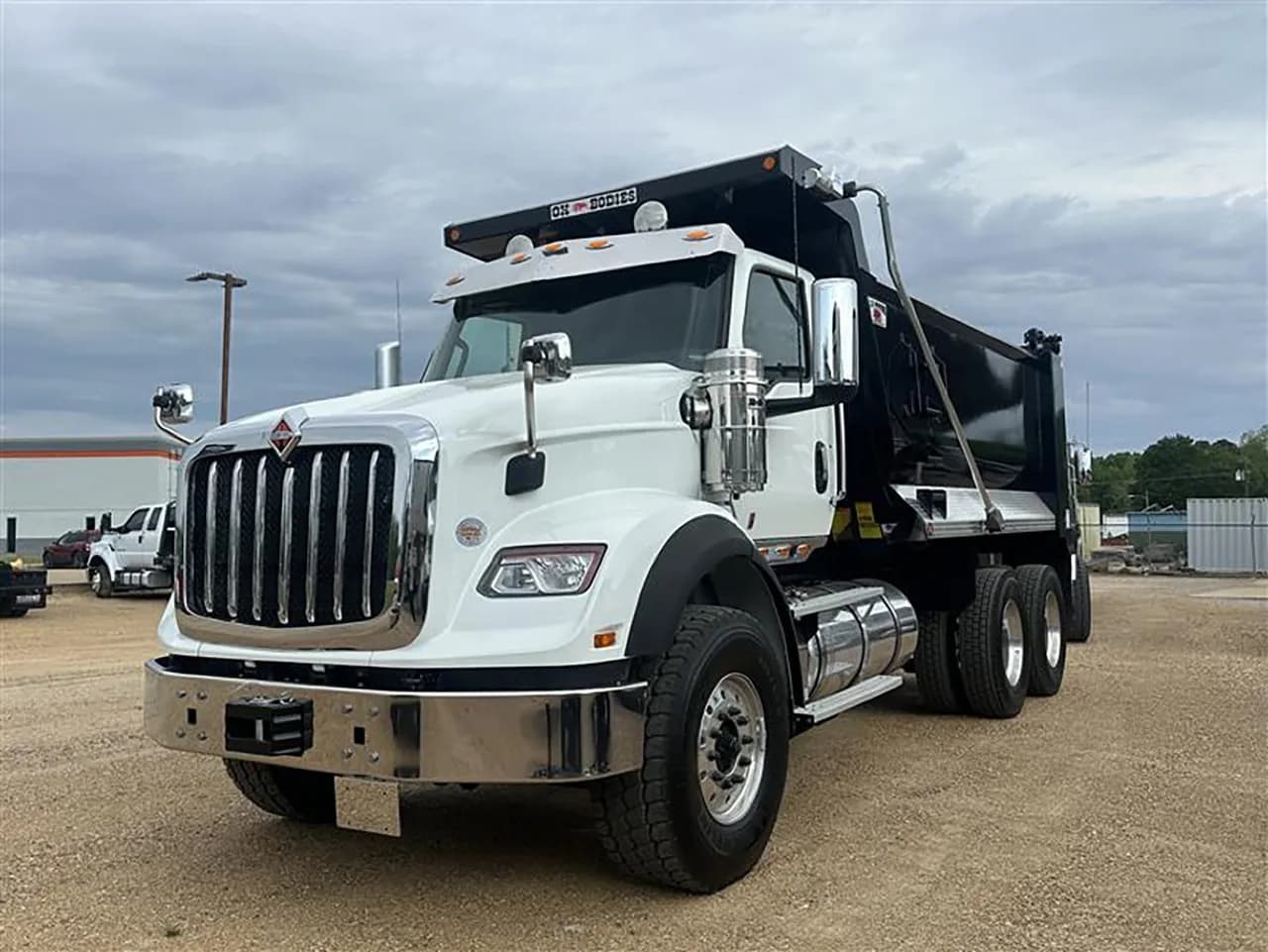 2026 International HX 620 - Dump
