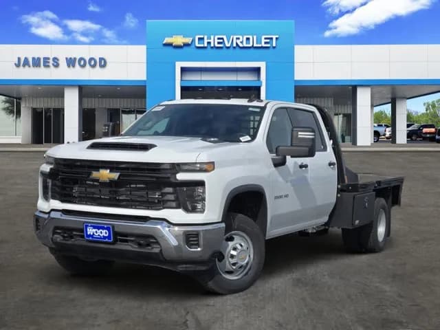 2026 Chevrolet Silverado 3500 Crew Cab - Flatbed
