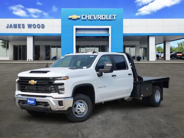 2026 Chevrolet Silverado 3500 Crew Cab - Flatbed