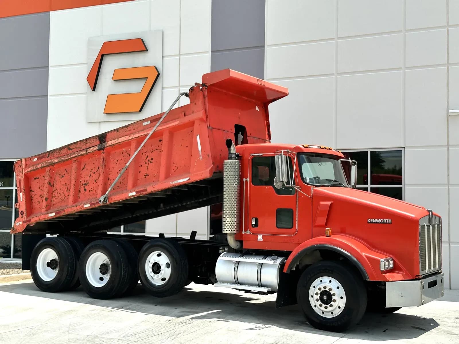 2003 Kenworth T800 - Dump