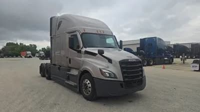 2025 Freightliner Cascadia - Sleeper
