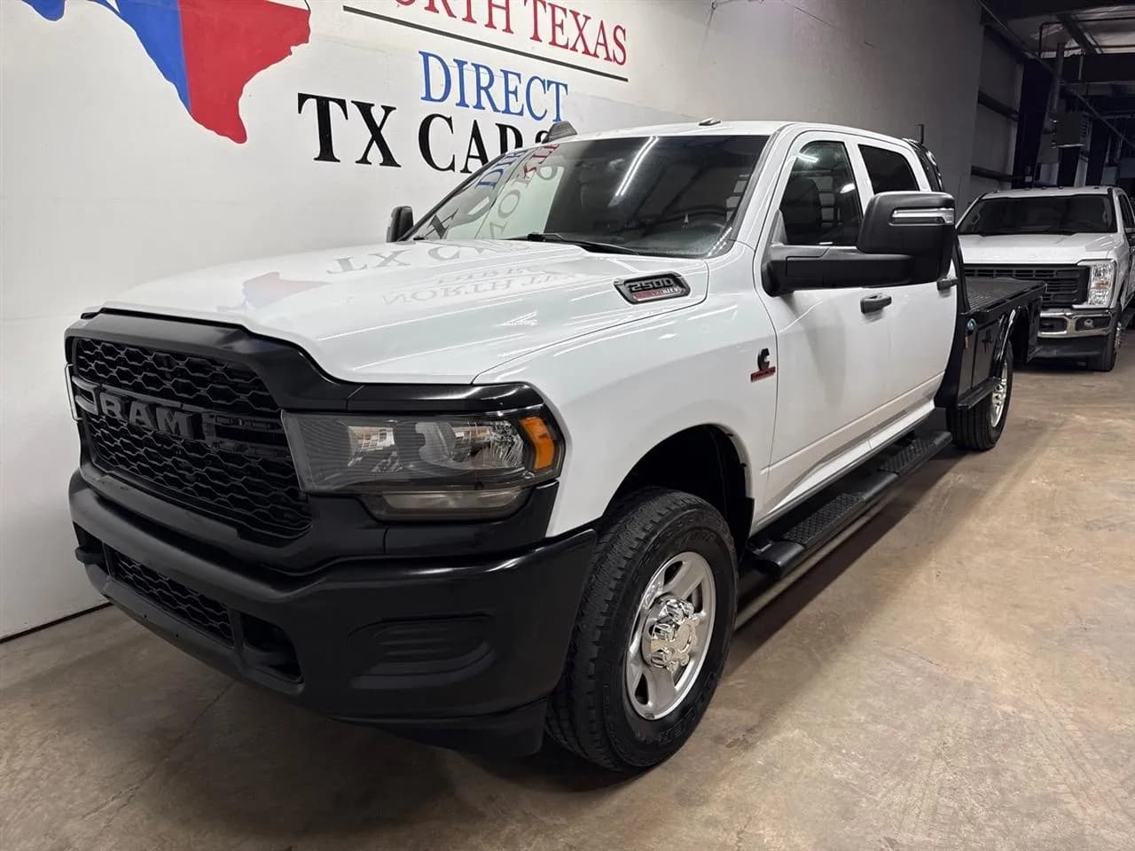 2024 Ram 2500 Tradesman Crew Cab LWB - Pickup