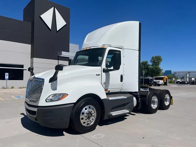 2022 International LT625 - Day Cab