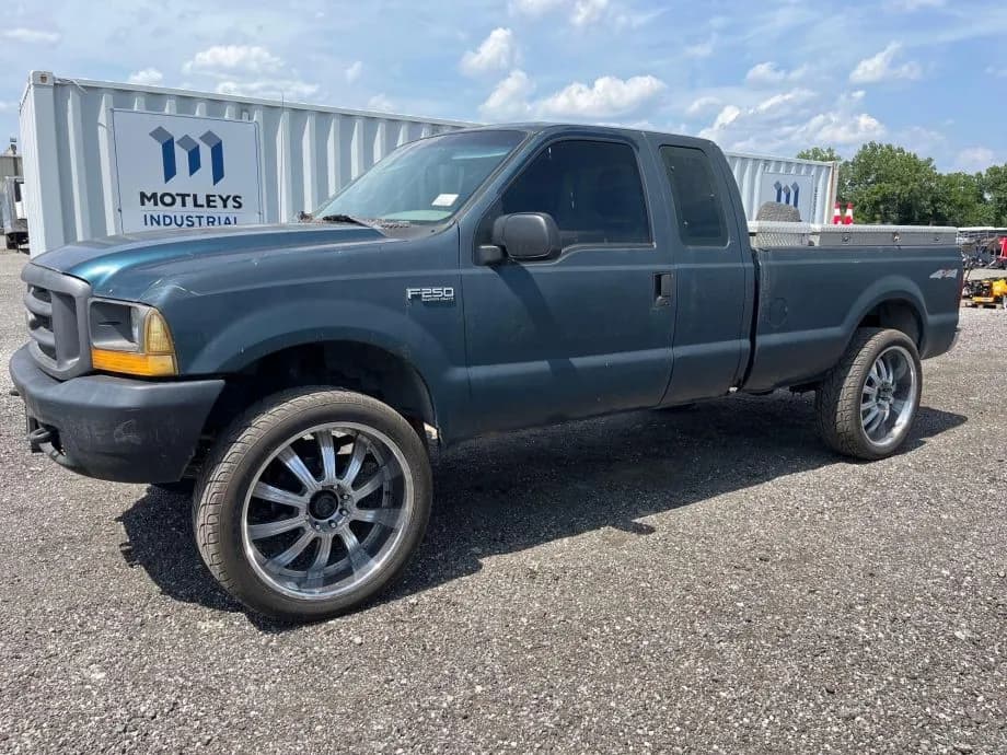 1999 Ford F250 Super Duty - Pickup