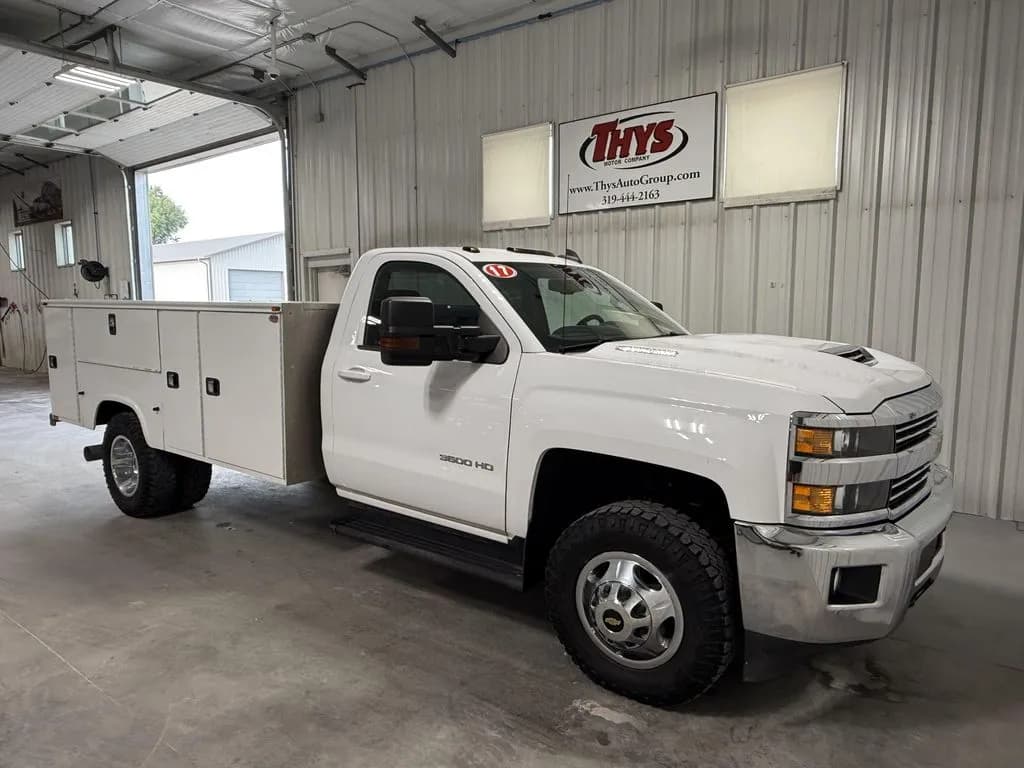 2017 Chevrolet Silverado 3500HD Chassis - Chassis
