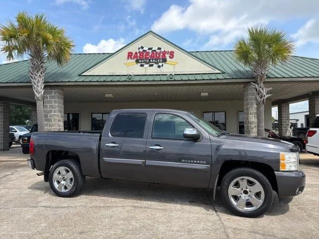 2011 Chevrolet Silverado 1500 Crew Cab - Pickup