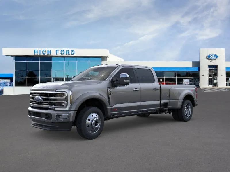 2026 Ford F-450 Crew Cab - Pickup