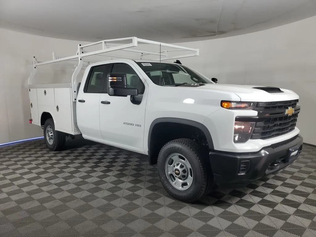 2026 Chevrolet Silverado 2500 - Chassis