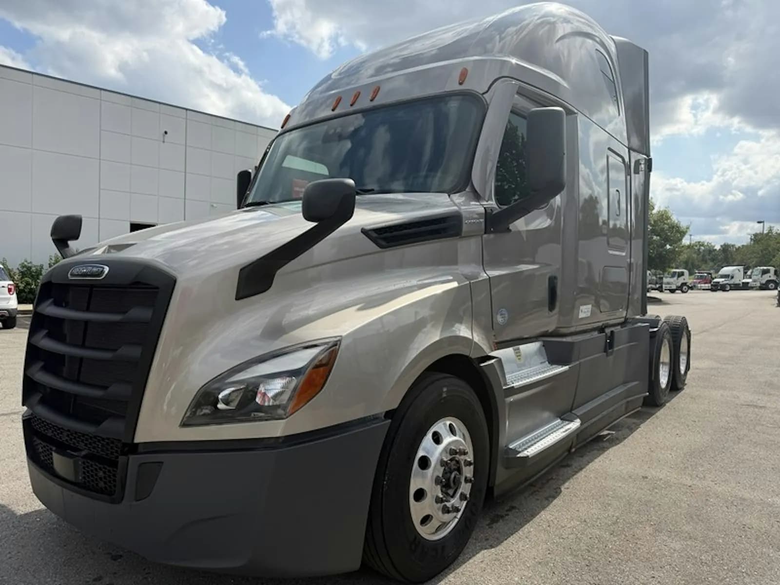 2024 Freightliner Cascadia
