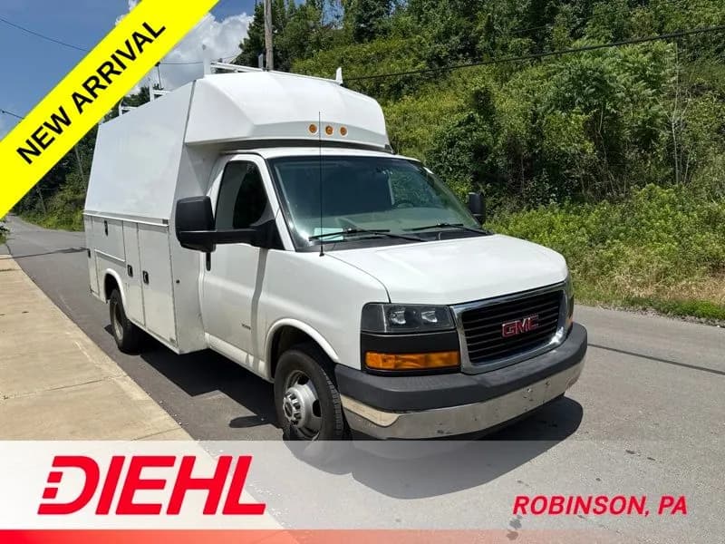 2019 GMC Savana 3500 - Box