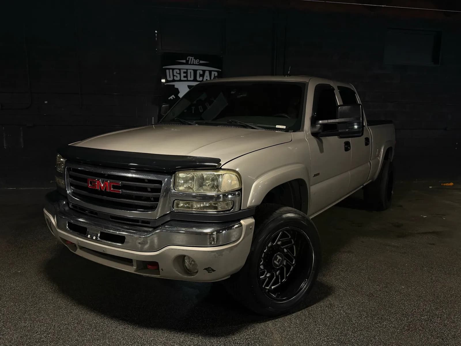 2005 GMC Sierra 2500HD SLT - Pickup