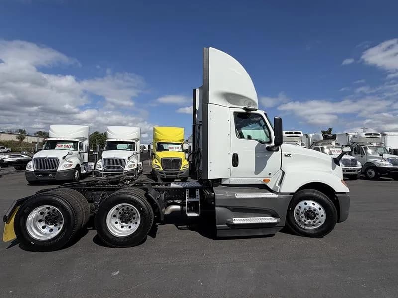 2021 International LT625 - Day Cab