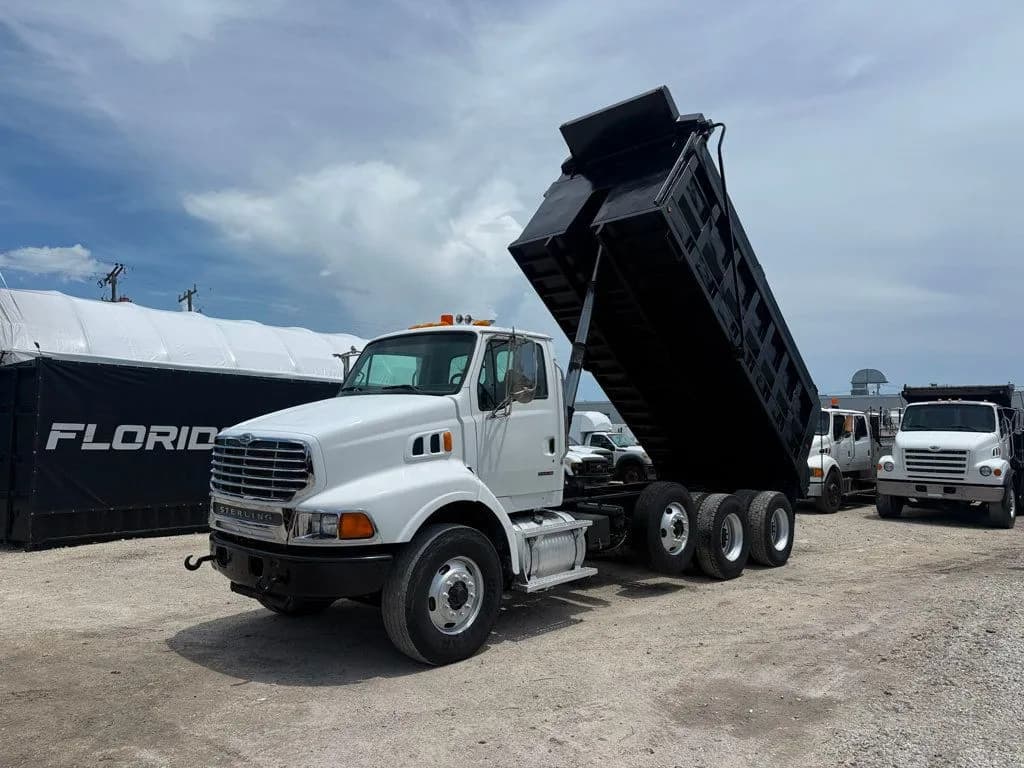 2009 Sterling L9500 Tandem - Dump