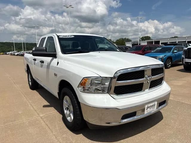 2023 Ram 1500 Classic - Pickup