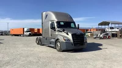 2025 Freightliner Cascadia - Sleeper