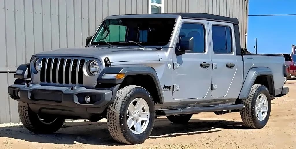2020 JEEP Gladiator - Pickup