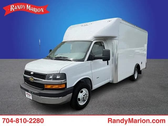 2023 Chevrolet Express 3500 - Box