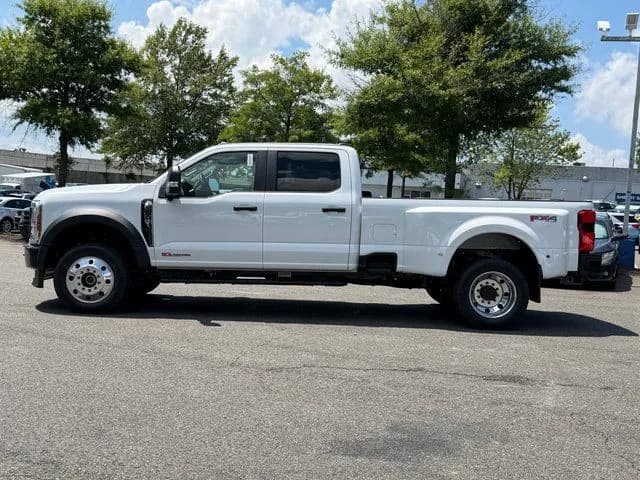 2026 Ford F-450 Crew Cab - Pickup
