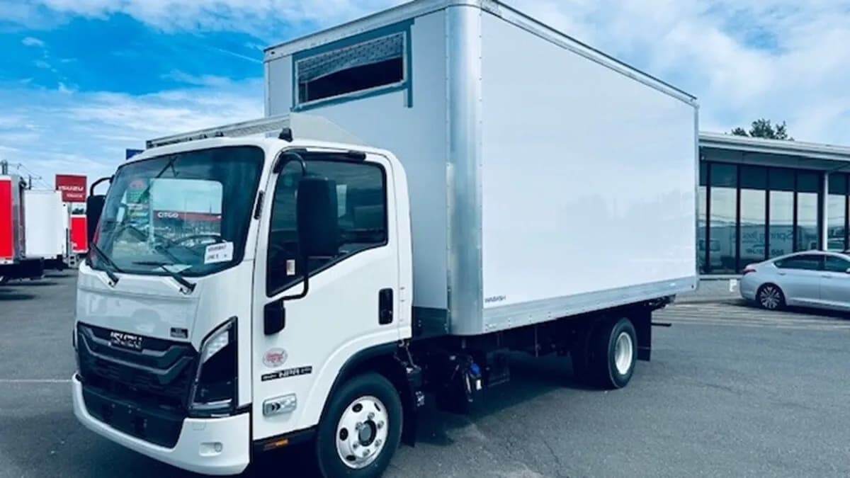 2025 Isuzu NPRHD - Chassis