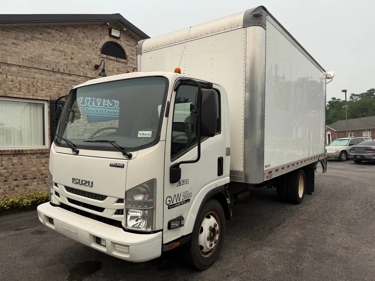 2020 Isuzu NPR - Box