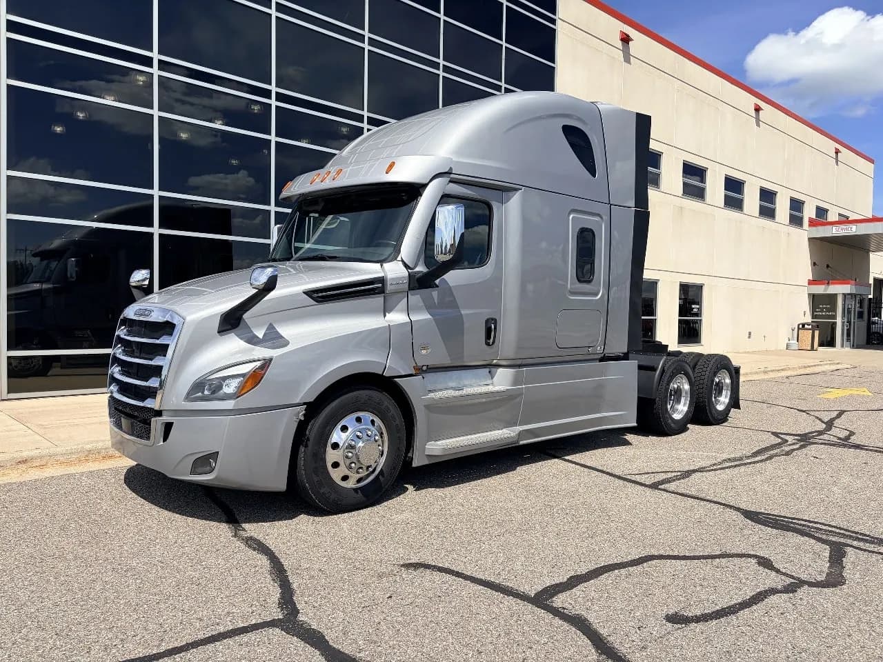 2024 Freightliner Cascadia - Sleeper